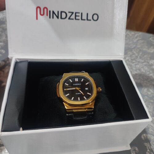 Luxurious Gold Watch with Leather Strap photo review